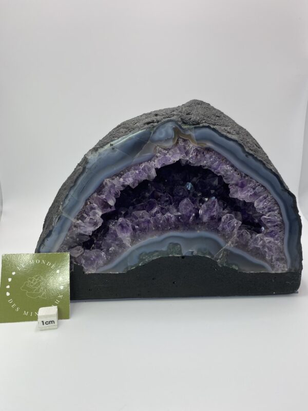 AMETHYSTE GEODE 3190