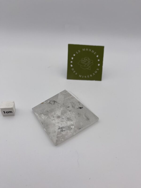 CRISTAL DE ROCHE PYRAMIDE 4,5CM