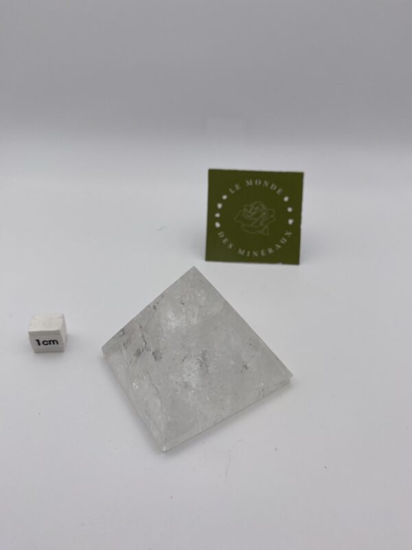 CRISTAL DE ROCHE PYRAMIDE 5CM