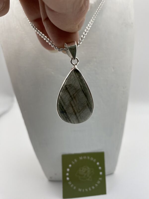 LABRADORITE PENDENTIF GOUTTE
