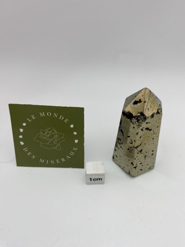 PYRITE OBELISQUE 119